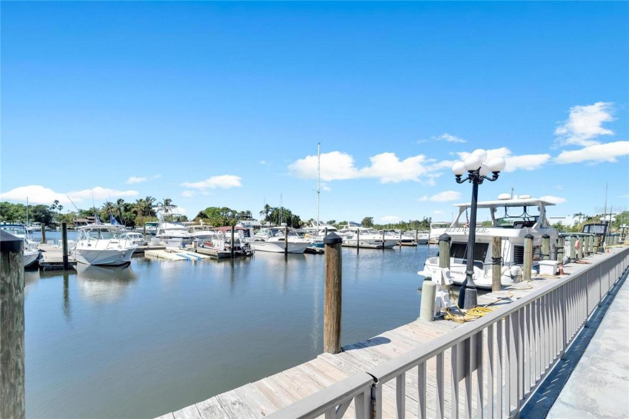 Marina Vibes - Sarasota Hotel Luaran gambar
